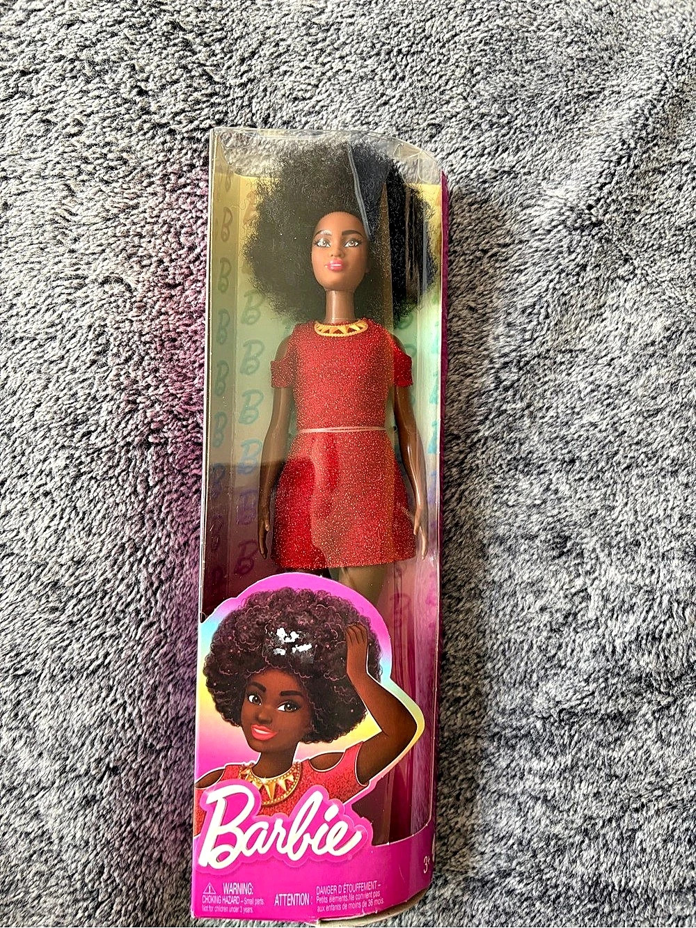 Barbie Fashionistas #221 (HRH18) Red Dress Doll in Original Box NWT